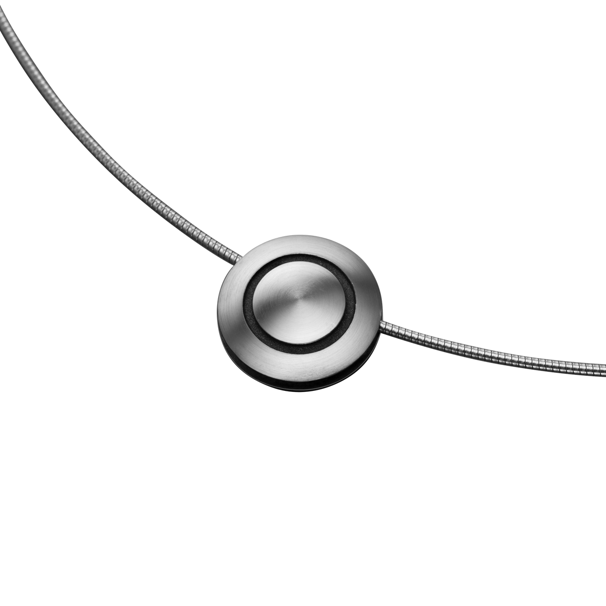 arto, arto swiss jewellery, anhänger, halskette, weissgold, modern, puristisch, white gold, pendant, necklace, puristic, modern, design, goldsmith, goldschmiede, faktor s, sahak, winterthur, zürich, zurich, swissmade, jewellery, jewelry